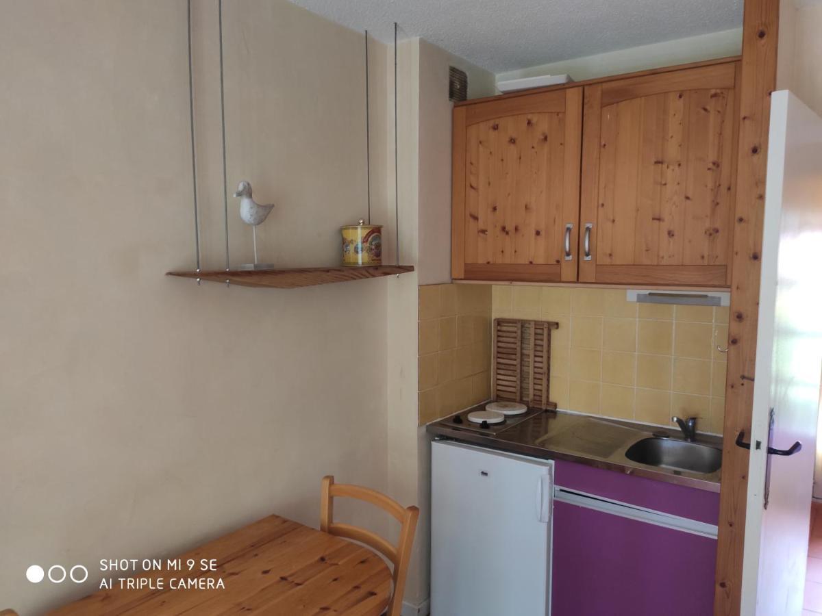 Agreable Studio Cabine Proche Mer La Londe-les-Maures Eksteriør bilde